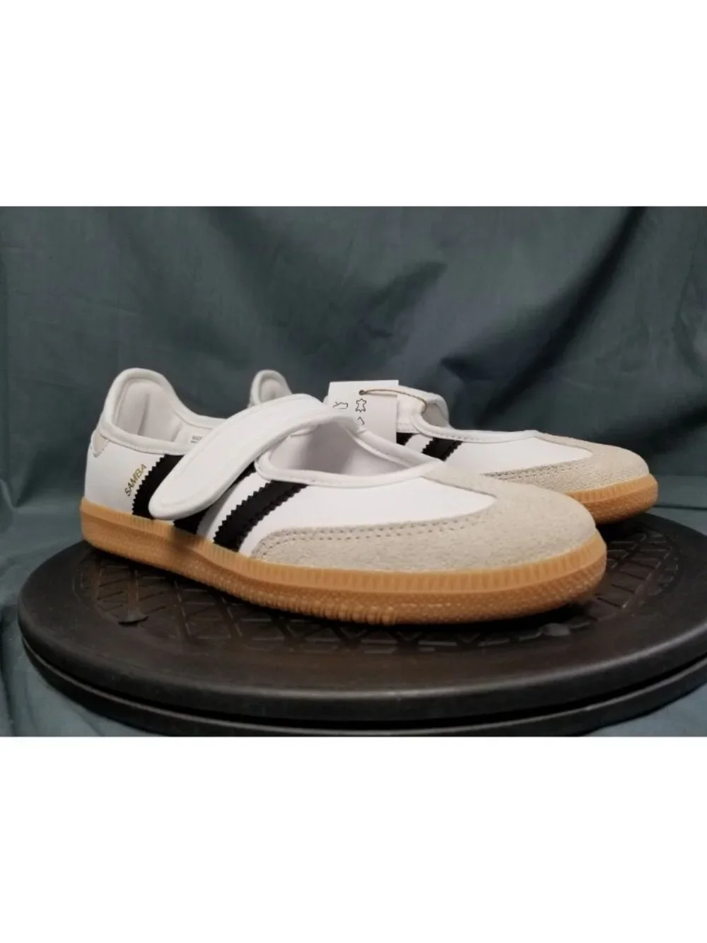 Adidas Samba Jane J Sneakers JR7436 White Alumina Gum Girls Size 4 NEW IN BOX !